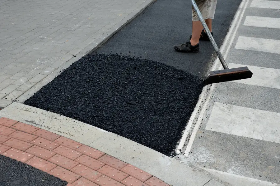 Weather Conditions That Affect Asphalt Sealcoating Results in Kings Beach, CA Weather Conditions That Affect Asphalt Sealcoating Results in Kings Beach, CA